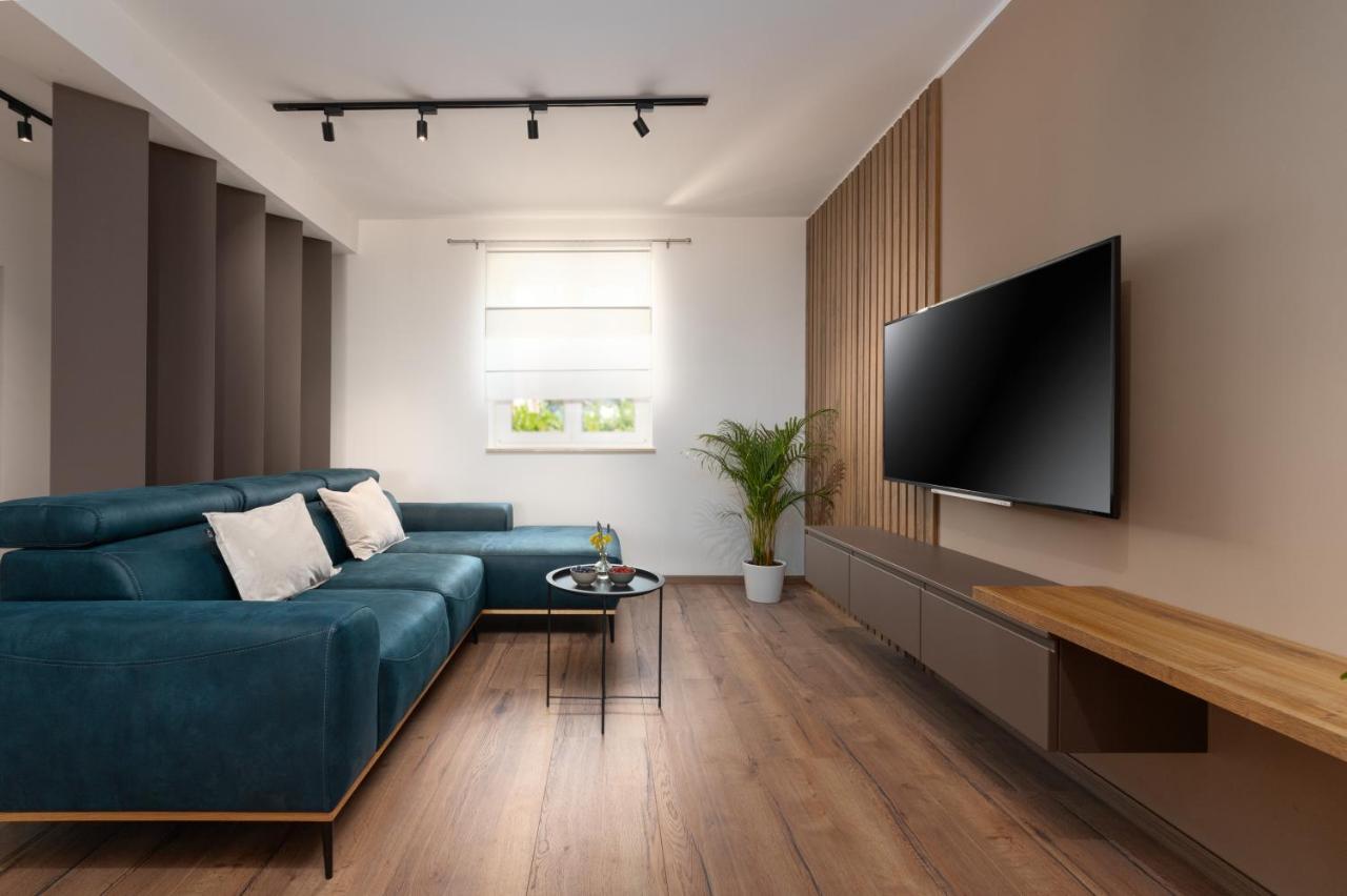 Holiday Home Maslina Пореч Екстериор снимка