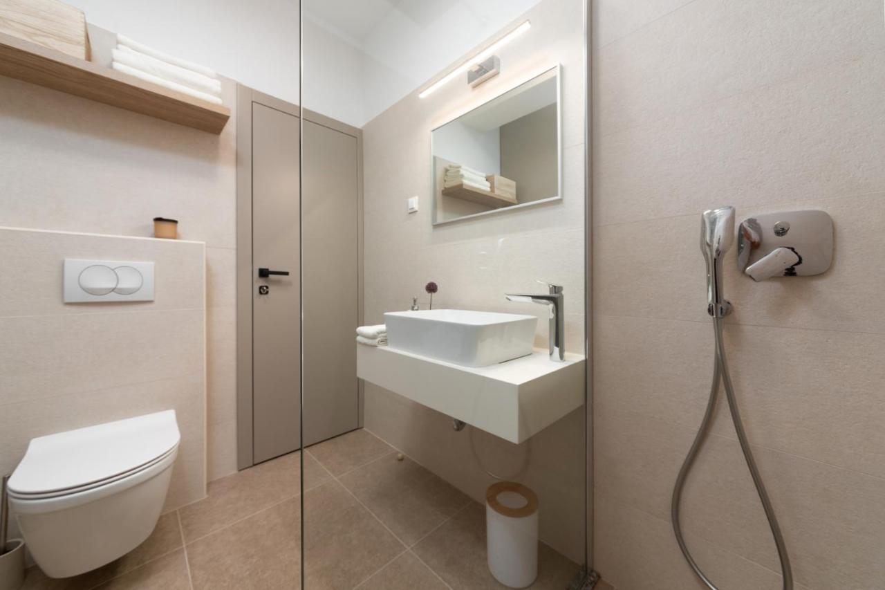 Holiday Home Maslina Пореч Екстериор снимка